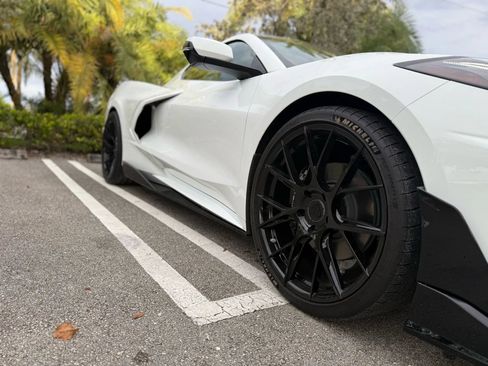 Used 2024 Chevrolet Corvette Stingray Coupe 2D image 5