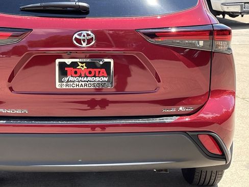New 2026 Toyota Highlander XLE AWD/4WD image 6