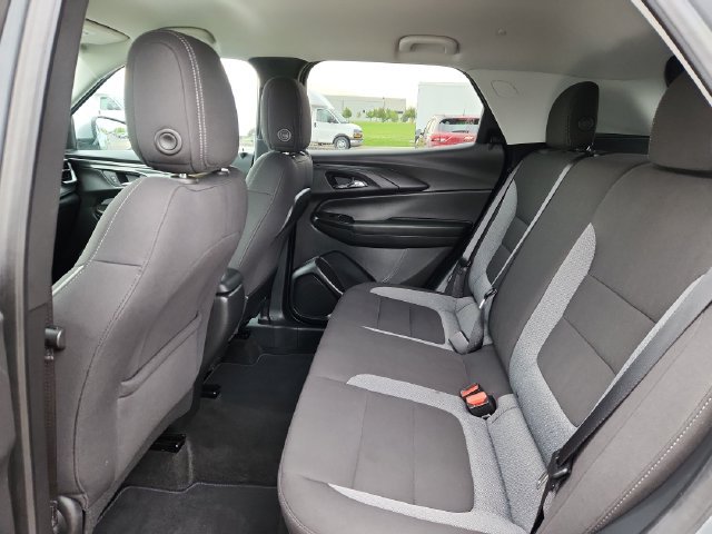 Used 2025 Chevrolet TrailBlazer LT AWD/4WD image 25