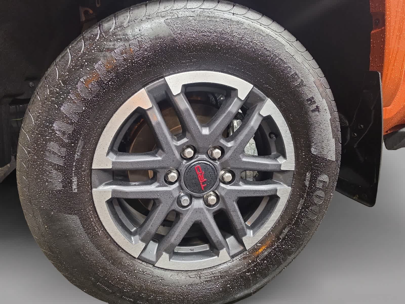 Used 2025 Toyota Tacoma TRD Sport AWD/4WD image 19