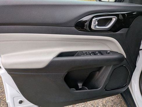 Certified 2023 Jeep Compass Limited image 14