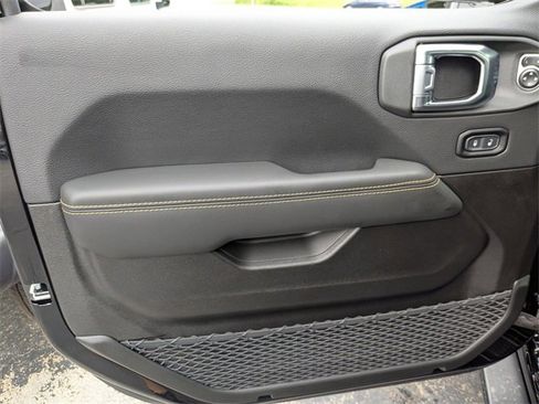 New 2025 Jeep Wrangler Rubicon 392 image 10