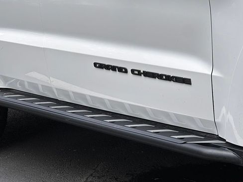 Used 2020 Jeep Grand Cherokee High Altitude AWD/4WD image 4
