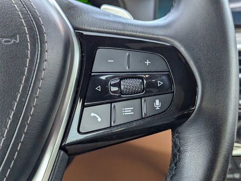 Used 2021 BMW 530i w/ Convenience Package image 21