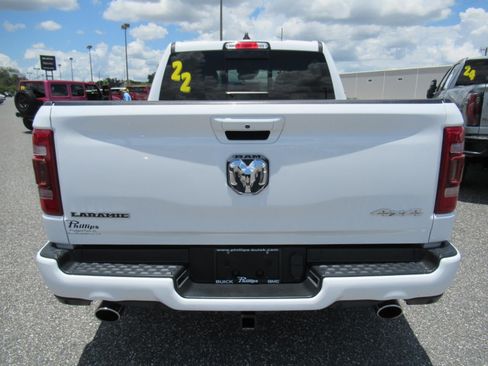 Used 2022 RAM 1500 Laramie AWD/4WD image 8