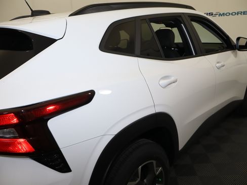 New 2026 Chevrolet Trax LT w/ Driver Confidence Package FWD image 7