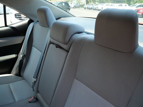 Used 2016 Toyota Corolla LE FWD image 25