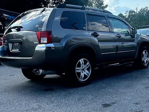 Used 2005 Mitsubishi Endeavor XLS FWD image 7