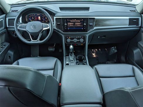 Certified 2023 Volkswagen Atlas SE image 16