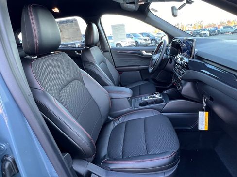 Used 2025 Ford Escape ST-Line Select image 16