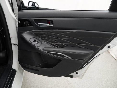 Used 2021 Toyota Avalon Limited w/ Advanced Safety Package FWD image 48