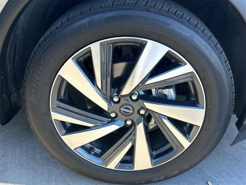 Used 2024 Nissan Murano SL image 7
