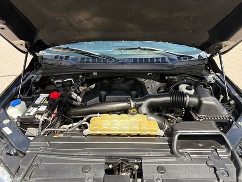 Used 2019 Ford F150 Lariat w/ Equipment Group 502A Luxury AWD/4WD image 25