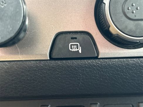 Used 2022 Toyota Tacoma SR5 image 25