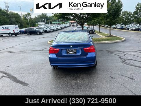 Used 2009 BMW 328i xDrive Sedan AWD/4WD image 6