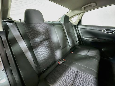 Used 2019 Nissan Sentra SV FWD image 24