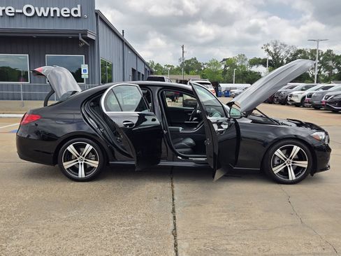 Used 2022 Mercedes-Benz C 300 4MATIC Sedan image 12