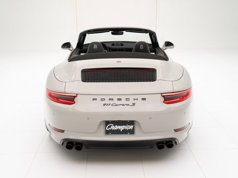 Certified 2018 Porsche 911 Carrera S image 10