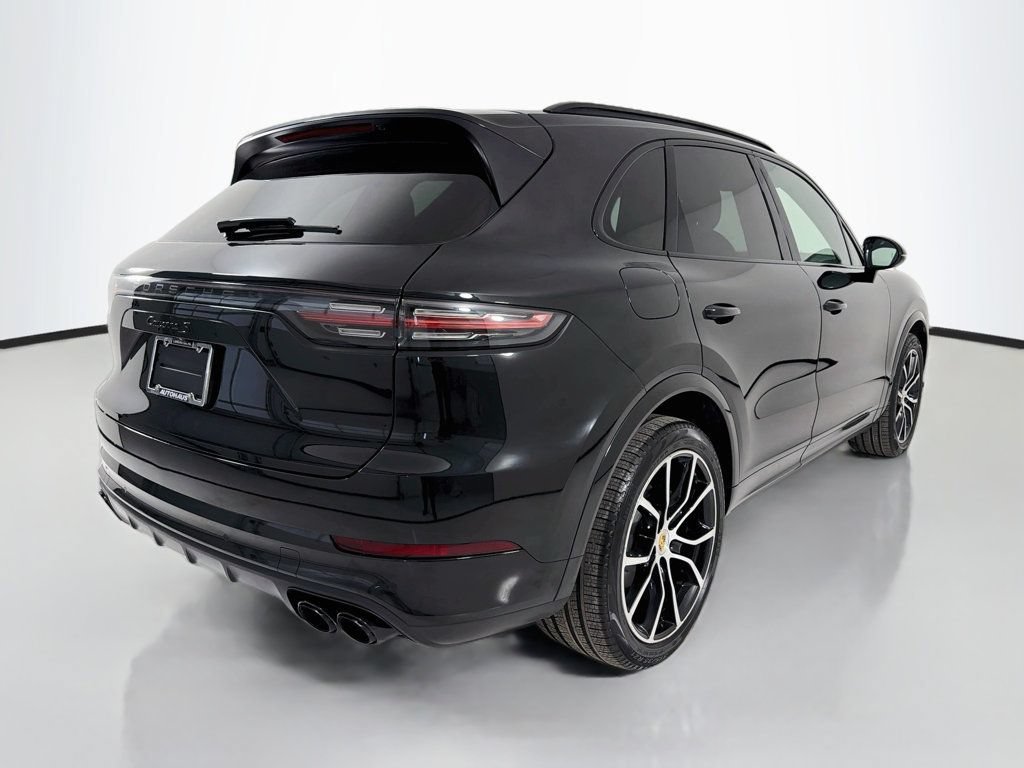 Certified 2023 Porsche Cayenne S AWD/4WD image 9