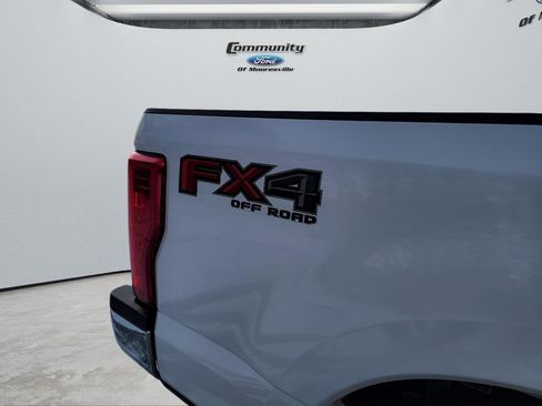 Used 2018 Ford F250 Lariat w/ Chrome Package image 35