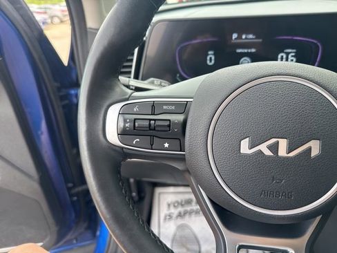 Certified 2023 Kia Sportage EX AWD/4WD image 19