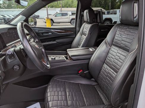 Used 2022 Cadillac Escalade ESV Sport Platinum AWD/4WD image 11