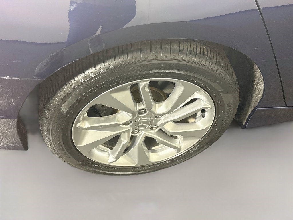 Used 2019 Honda Accord LX image 32