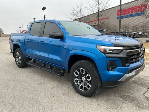 Used 2023 Chevrolet Colorado Z71 w/ Z71 Convenience Package 2 image 2