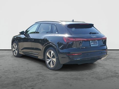 Used 2024 Audi Q8 e-tron Premium AWD/4WD image 3