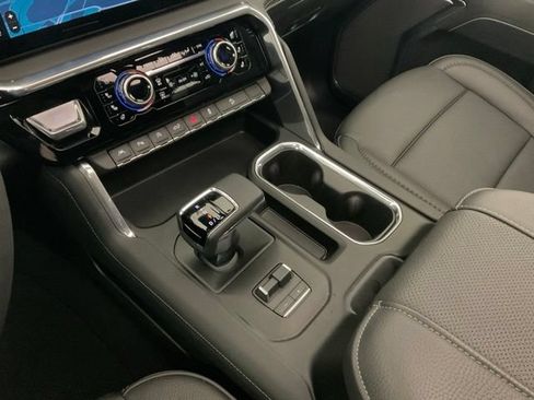 Used 2026 GMC Sierra 1500 Denali AWD/4WD image 15