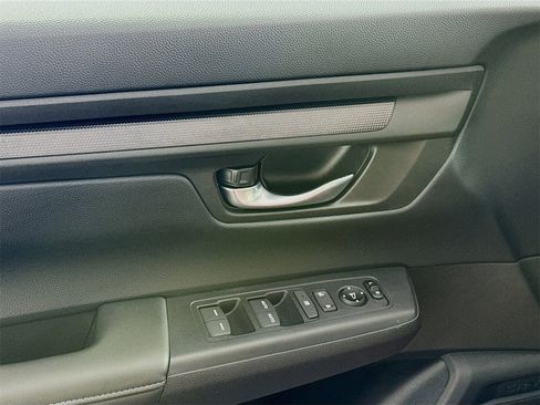 Used 2025 Honda CR-V EX image 14