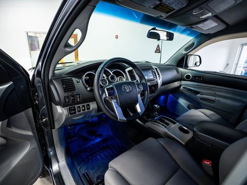 Used 2014 Toyota Tacoma 4x4 Double Cab image 35