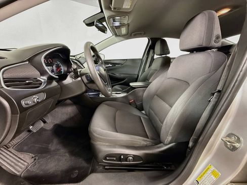 Used 2020 Chevrolet Malibu LT FWD image 24