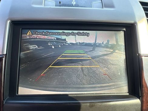 Used 2012 Cadillac Escalade ESV Luxury AWD/4WD image 20