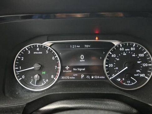 Used 2025 Nissan Pathfinder SV AWD/4WD image 17