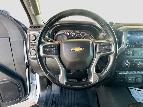 Used 2023 Chevrolet Silverado 2500 LT w/ Convenience Package AWD/4WD image 11