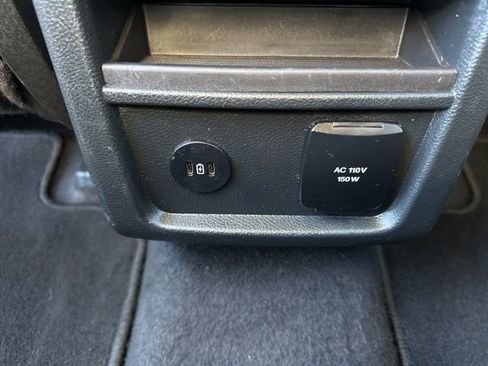 Used 2024 Ford Edge Titanium image 27