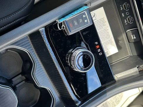 New 2026 Jeep Grand Cherokee L Laredo AWD/4WD image 32