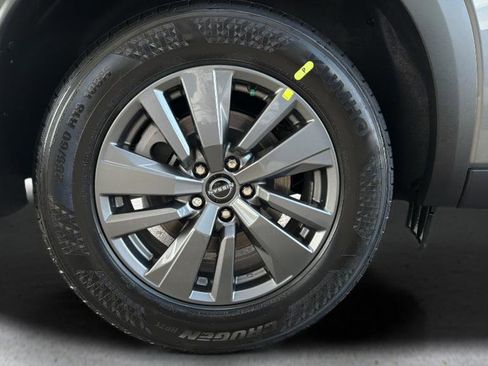 New 2026 Nissan Pathfinder SV AWD/4WD image 13