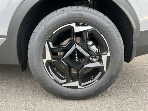 New 2026 Kia Sportage AWD Hybrid image 9