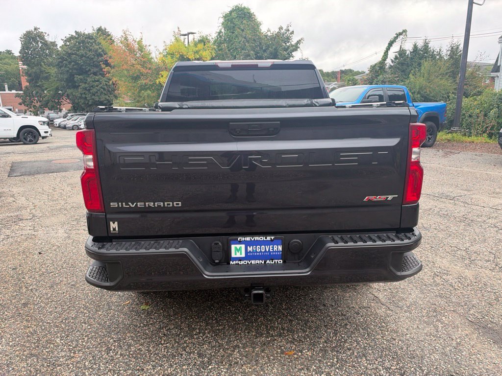 Used 2023 Chevrolet Silverado 1500 RST AWD/4WD image 5