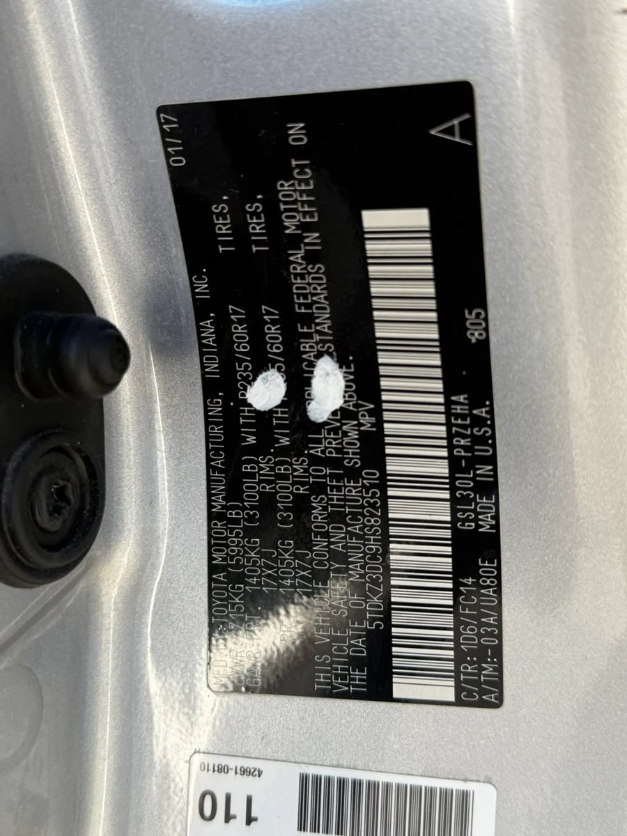 Used 2017 Toyota Sienna LE FWD image 23