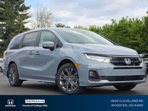 New 2026 Honda Odyssey Touring image 2
