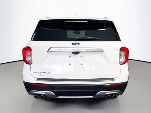 Used 2023 Ford Explorer Platinum w/ Technology Package RWD image 6