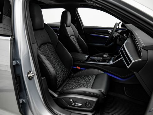 Used 2025 Audi RS 6 performance image 47