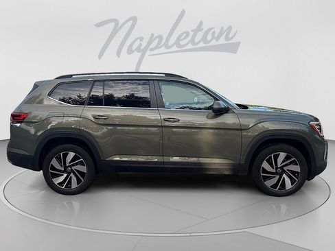 Used 2025 Volkswagen Atlas SE FWD image 7