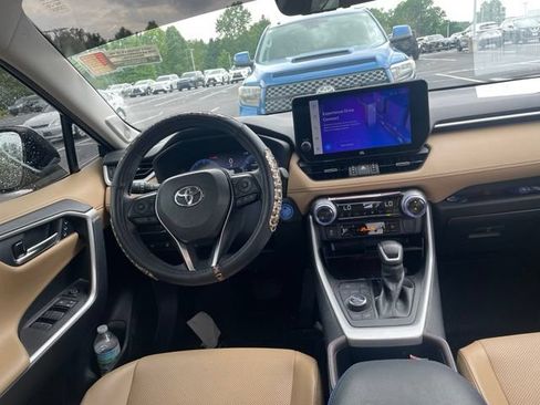 Used 2025 Toyota RAV4 Limited w/ Weather Package AWD/4WD image 8