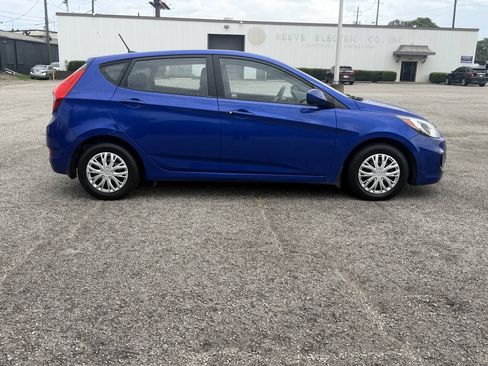 Used 2014 Hyundai Accent GS FWD image 6