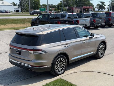 Used 2020 Lincoln Aviator Reserve w/ Equipment Group 201A AWD/4WD image 6