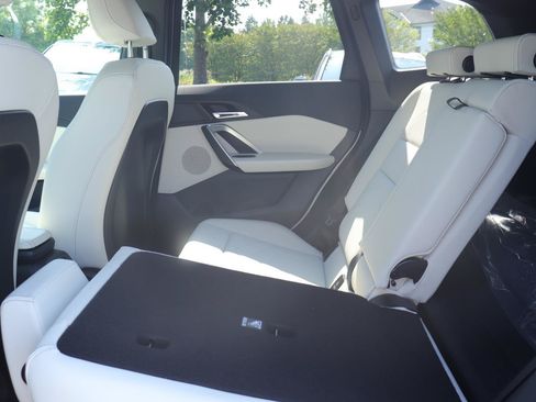 New 2026 BMW X1 xDrive28i w/ Technology Package AWD/4WD image 13